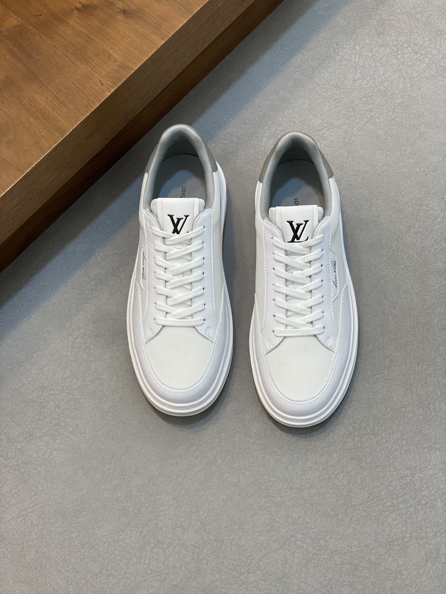 Louis Vuitton Low Shoes